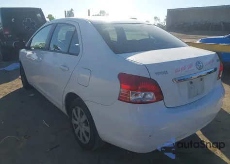 2010 Toyota Yaris z USA, uszkodzony, nr VIN JTDBT4K39A4074722